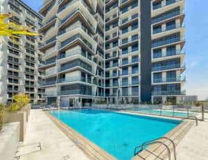 Binghatti Luna - Pool