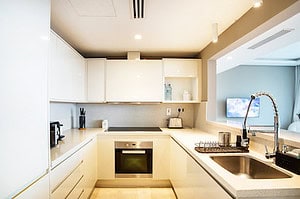 Airbnb JBR - Kitchen Airbnb JBR - Kitchen