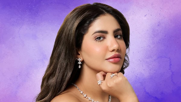 Noor Stars - Host - Star Podcast